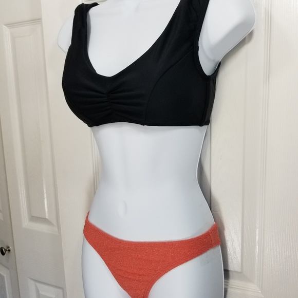 New Bikini - Picture 2 of 7